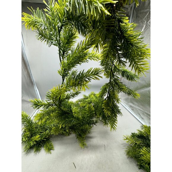 Christmas Green Garland Greenery Twist Artificial Plant Outdoor Indoor READ - Picture 4 of 8